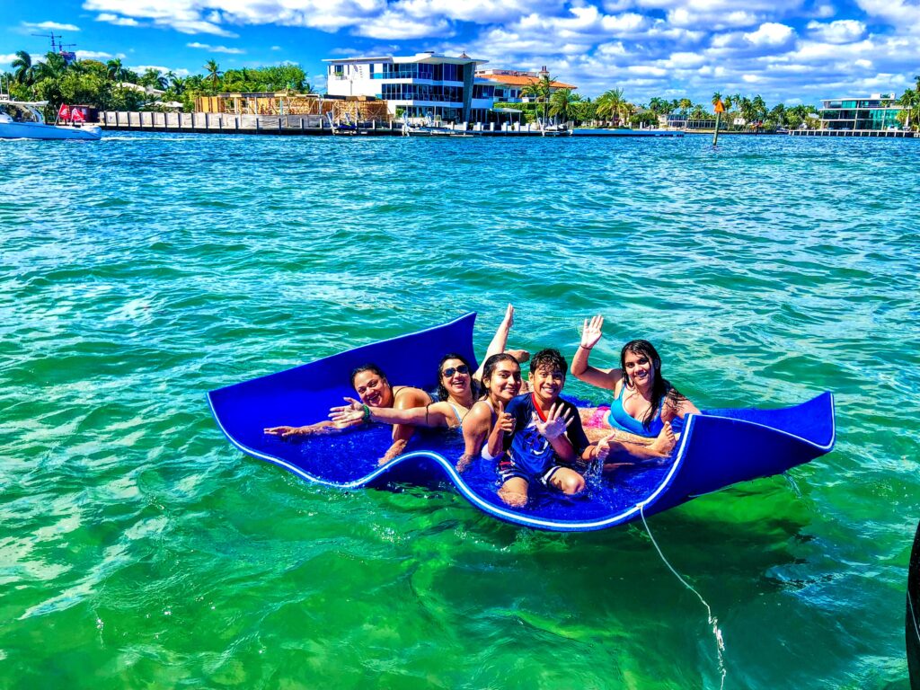 baymingo-best-boat-rentals-tours-clear-blue-water