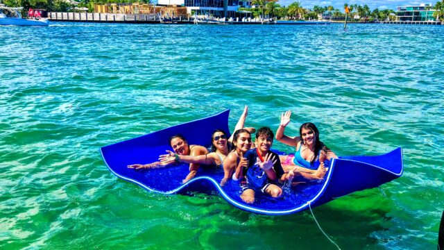 baymingo-best-boat-rentals-tours-clear-blue-water